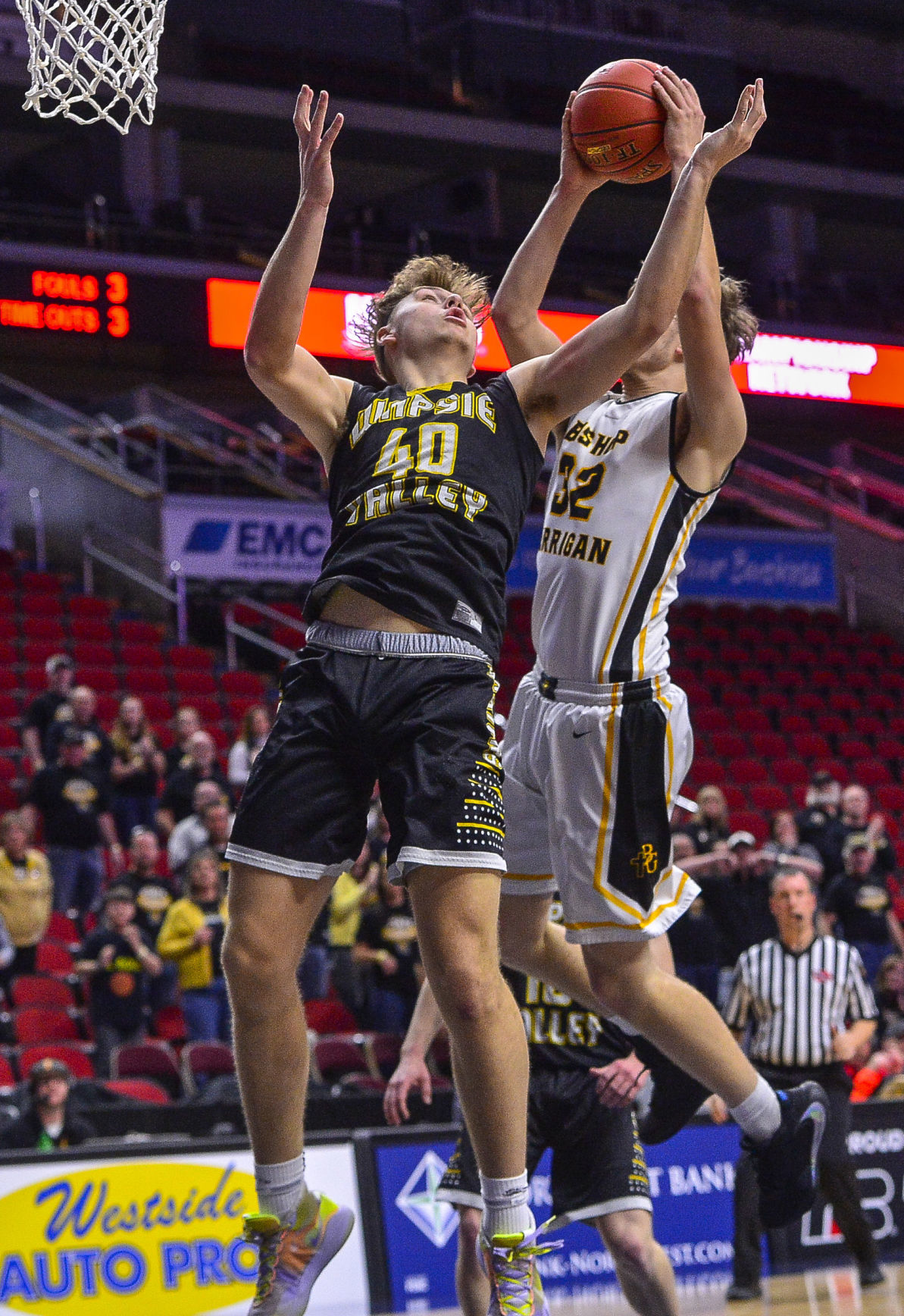 State Finals Bishop Garrigan 15